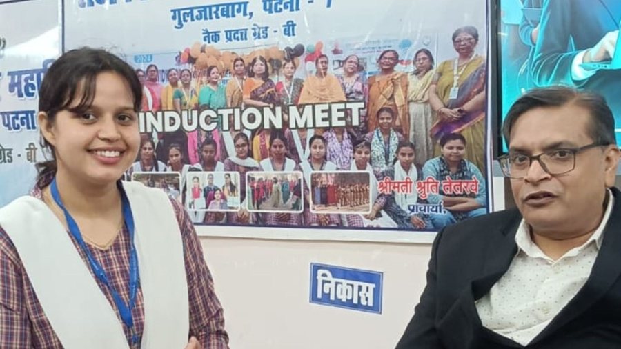 PragatiPath 360's founder in conversation with an intern at Government Women's College, Gulzarbag, Patna